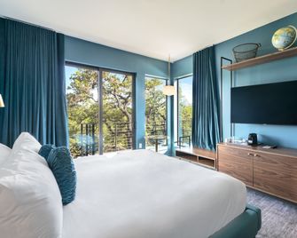 The Ruby Hotel - Round Rock - Schlafzimmer