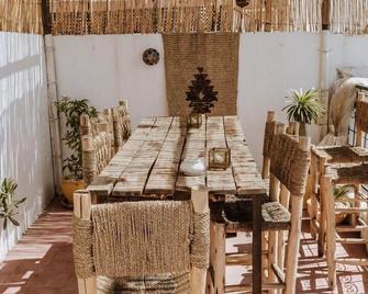 Boho 27 hostel Marrakech - מרקש - מסעדה