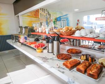Hotel Encantos De Penedo Alagoas - Penedo - Buffet
