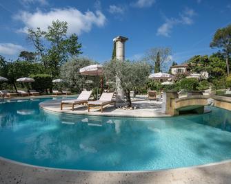 Hotel Les Messugues - Saint-Paul-de-Vence - Pool