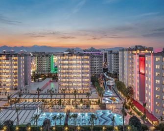 Ramada Plaza by Wyndham Shaowu - Nanping - Building