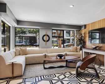 Infinity Hotel San Francisco, Tapestry Collection by Hilton - San Francisco