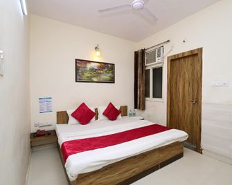 Hotel Pearlinn - Kota - Bedroom