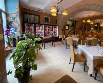Hotel 99 Cannelle - L'Aquila - Restaurang