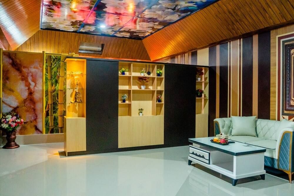 Hotel Qubah 9 Kendari - Kendari - Lobby