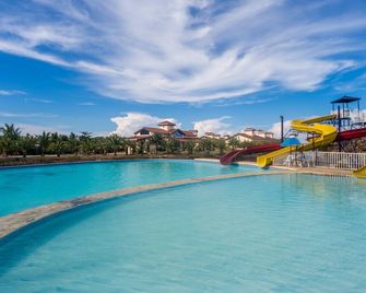 Espacio Verde Resort - Roxas City - Piscina