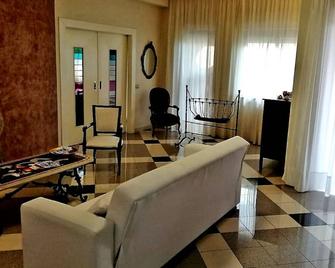 Gess Etna Home - Giarre - Living room