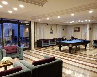 Montania Business Hotel - Mudanya - Лаунж
