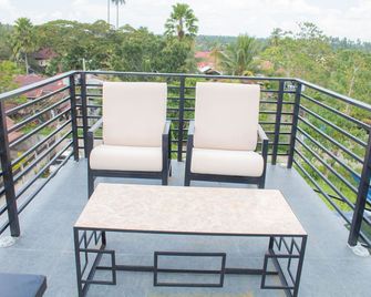 Vitasolo Hometel & Suite - Tagum - Balcony