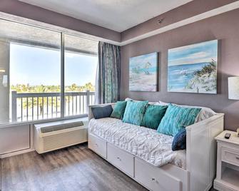 Dreamy Daytona Studio with Beach Access! - Daytona Beach - Sala de estar