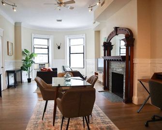 Lovely Fenway 1br in Historic Boston Building - Βοστώνη