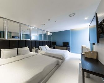 Sinchon Momo - Seoul - Schlafzimmer