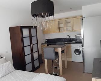 comfortable new studio entrance porticcio - Grosseto-Prugna - Cuisine