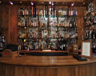 Poppies Hotel - Callander - Bar