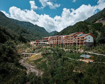 Crowne Plaza Shennongjia By IHG - Shennongjia - Edificio