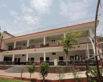 Spot On Angel Garden - Alīgarh - Building