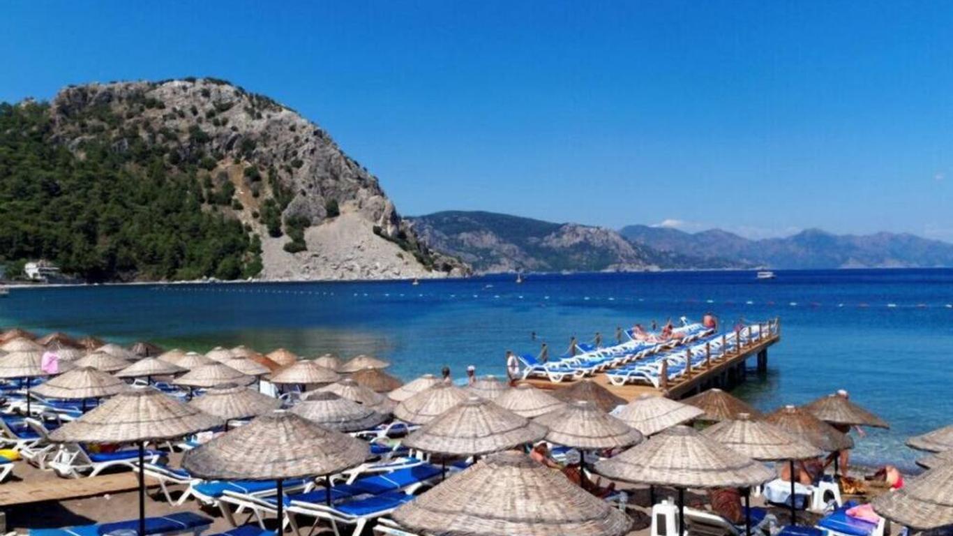 Ozcan Beach Hotel