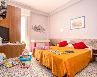 Hotel Tritone Rimini - Rimini - Camera da letto