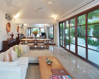 Kanda Residences Pool Villas - Ko Samui - Living room