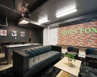 Luxury Dt Condo, Game Room! - Houston - Oleskelutila