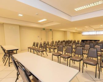 Hotel Metropolitan Canoas - Canoas - Meetingruimte