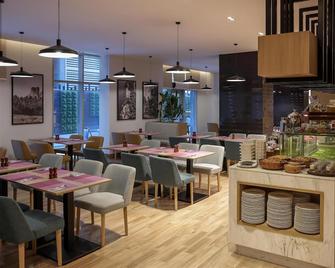 Radisson Hotel & Residence Riyadh Olaya - Riyadh - Restaurant