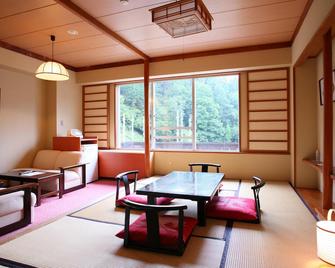 Nozawa Grand Hotel - Nozawa Onsen - Living room