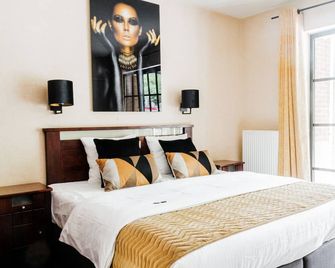 Turnhout City Hotel - Turnhout - Schlafzimmer