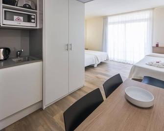 Hotel Marinada - Salou - Bedroom