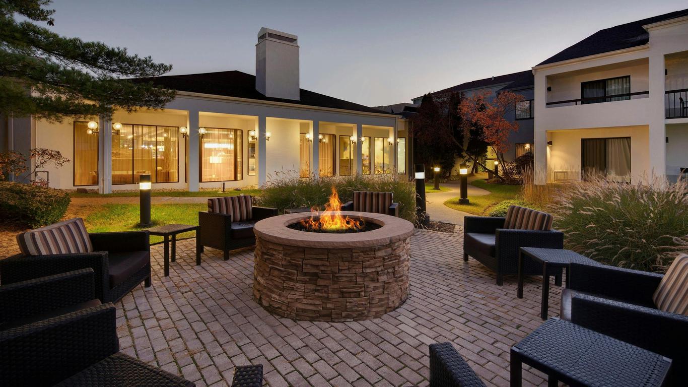 Courtyard by Marriott Detroit Southfield