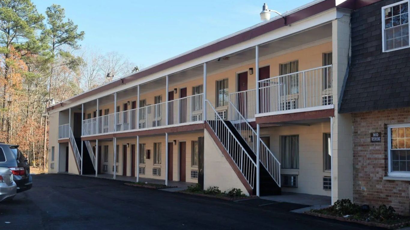 尤斯蒂斯堡酒店 - 紐波特紐斯