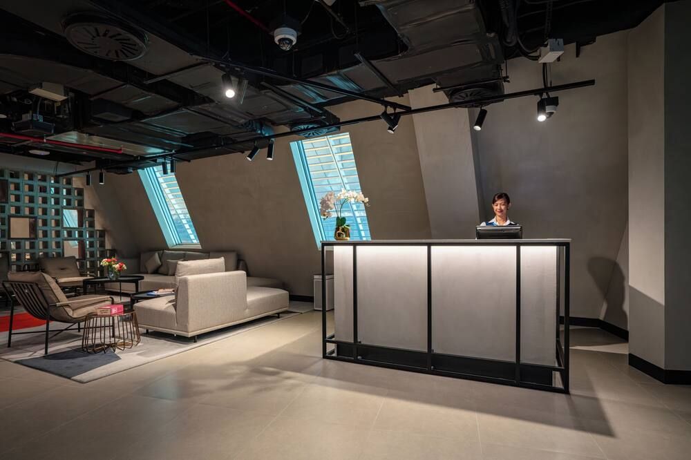 Auhotel -Zayed International Airport-Located in Transit Area -Onwards Boarding Pass Required - אבו דאבי - דלפק קבלה