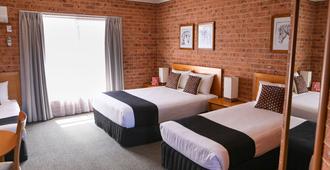 Akuna Motor Inn And Apartments - Dubbo - Bedroom