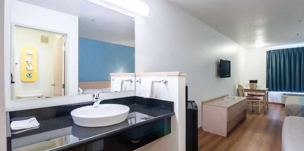Motel 6 Seaside $65 ($̶7̶5̶). Seaside Hotel Deals & Reviews - KAYAK