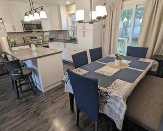 Harmony Haven - Lower Sackville - Dining room