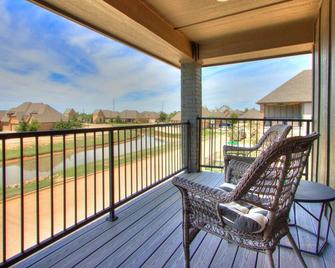 Room for everyone, 4 Bedroom 2.5 Bathroom - Norman - Balcony