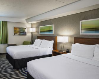 Birchwood Inn, BW Premier Collection - Winnipeg - Bedroom