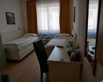Stadt-Gut-Hotel Rheinischer Hof - Essen - Habitación