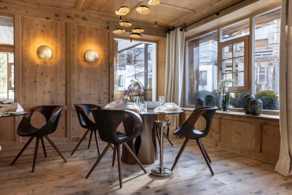 Hotel Fanes - San Cassiano/St. Kassian - חדר אוכל