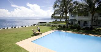 Madang Lodge Hotel - Madang - Pool