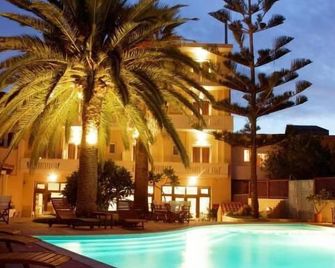 Kissamos Hotel - Kissamos - Piscina