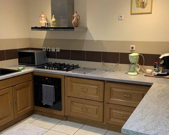 klm - Roussillon - Cucina