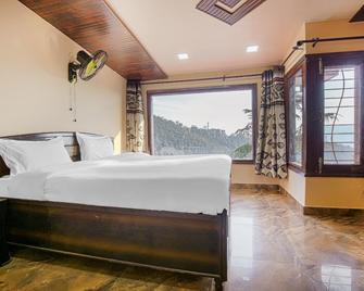 Nice View Homestay - Shimla - Bedroom