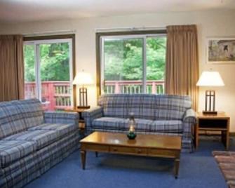 Evergreen Valley Inn - Stoneham - Sala de estar
