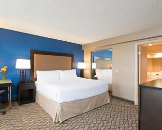 Holiday Inn Chicago-Elk Grove - Elk Grove Village - Bedroom