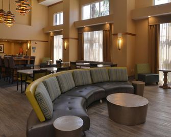Hampton Inn & Suites Bakersfield North-Airport - Bakersfield - Lounge