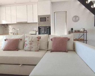 Burgau Village and Sea - Burgau - Living room