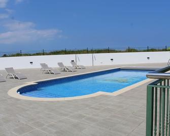 Apartamentos Los Gemelos - Foz - Piscina