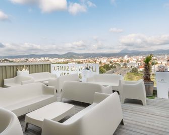 B&B HOTEL Clermont-Ferrand A71/A75 La Méridienne - קלרמו פראה - מרפסת