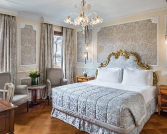 Baglioni Hotel Luna - The Leading Hotels of the World - Venice - Bedroom